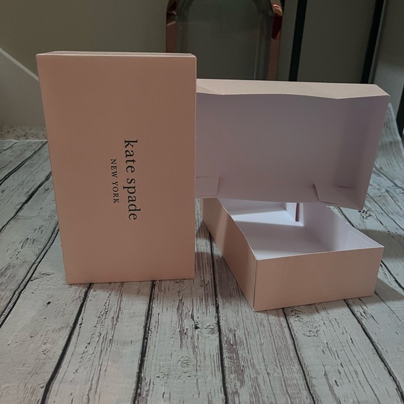Kate Spade gift box 🌸 - Picture 6 of 6